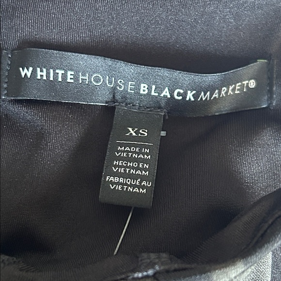 NWT White House Black Market matte jersey printed halter top size XS - Picture 3 of 5